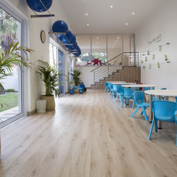 Finfloor Black Forest 12mm Laminate Flooring - Maplewood Mist – 1 Strip