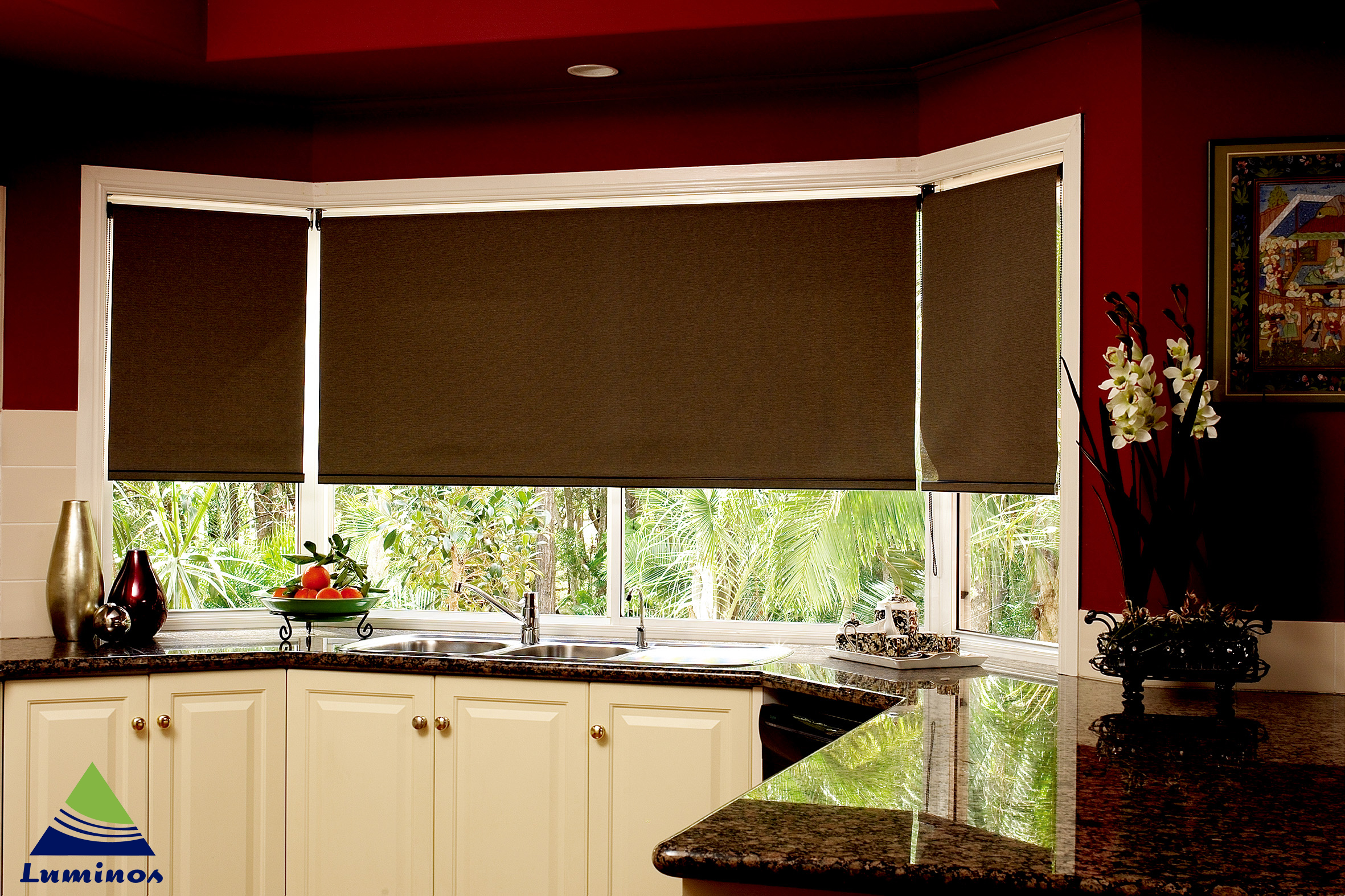 Roller blinds blackout